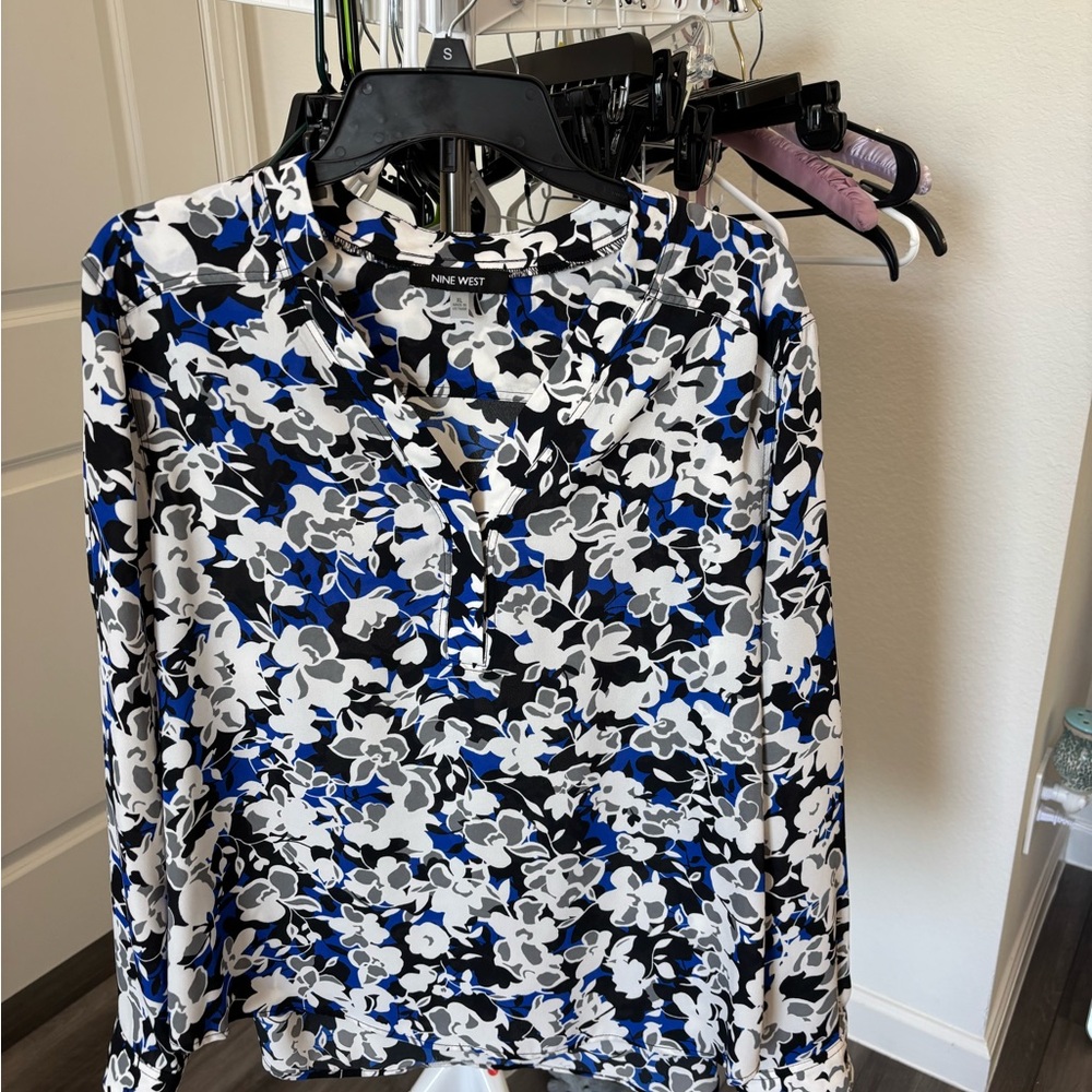 Nine West Blue and Black Floral Top